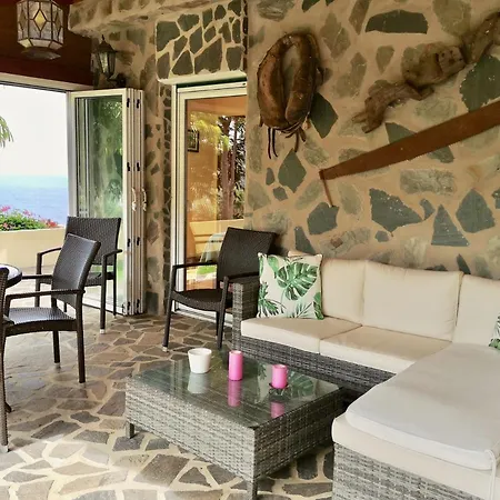 Vakantiehuis Ancon House